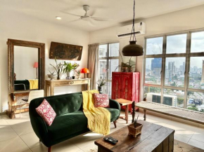 3BR vintage design Level 21, KL Sentral City View